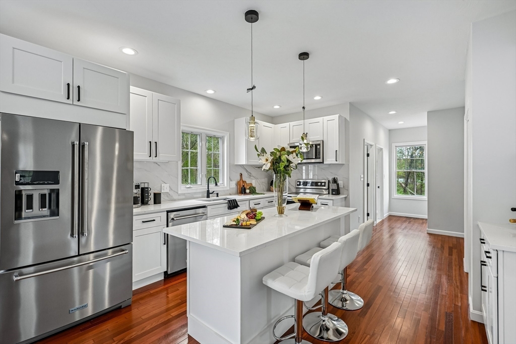 30 Clews Street Shrewsbury, MA 01545 - Photo 4 of 39