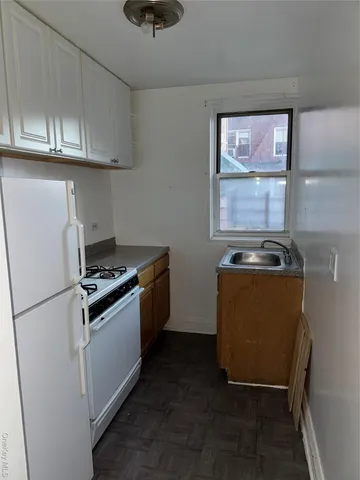 $124,900 | 2255 Cruger Avenue, Unit 1B | Bronxwood
