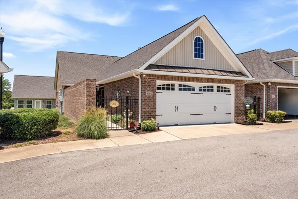 $334,900 | 395 Devon Chase Hill, Unit 4301, Gallatin, TN 37066