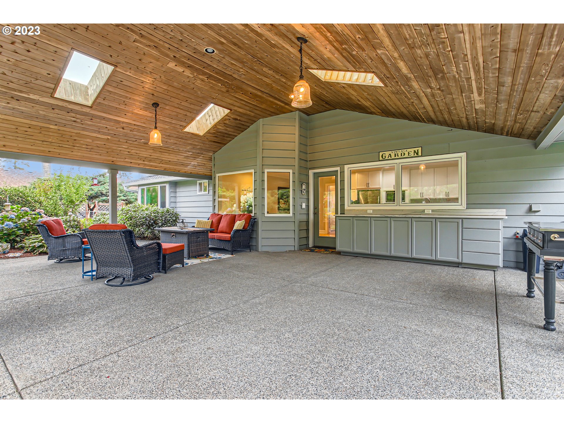 10335 Southeast Cresthill Road Happy Valley, OR 97086 - Photo 29 of 38 Gallery Image 29