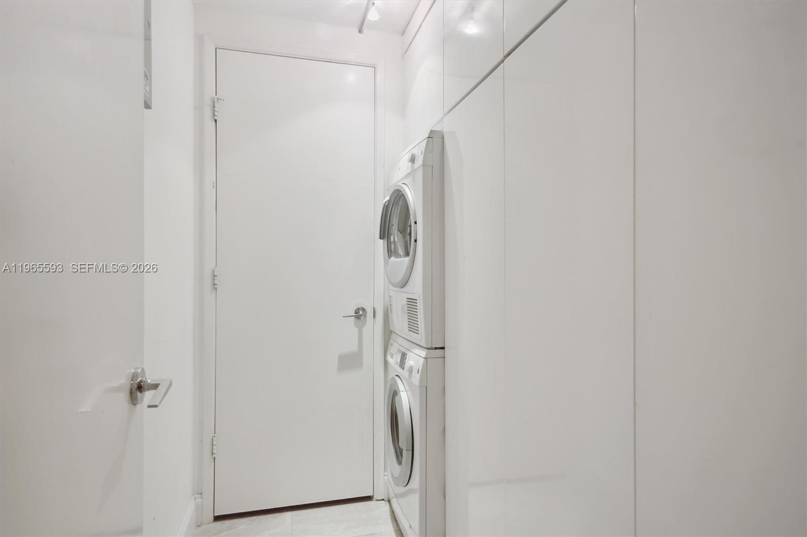 765 Crandon Boulevard, Unit 111 Key Biscayne, FL 33149 - Photo 18 of 24