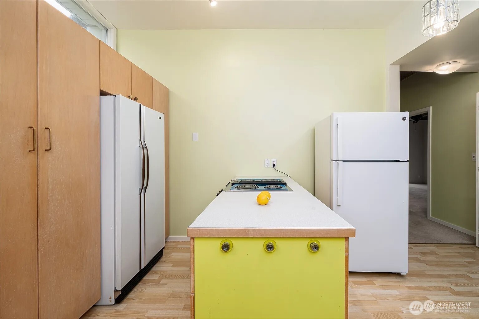 311 Northeast 95th Street Seattle, WA 98115 - Photo 5 of 15