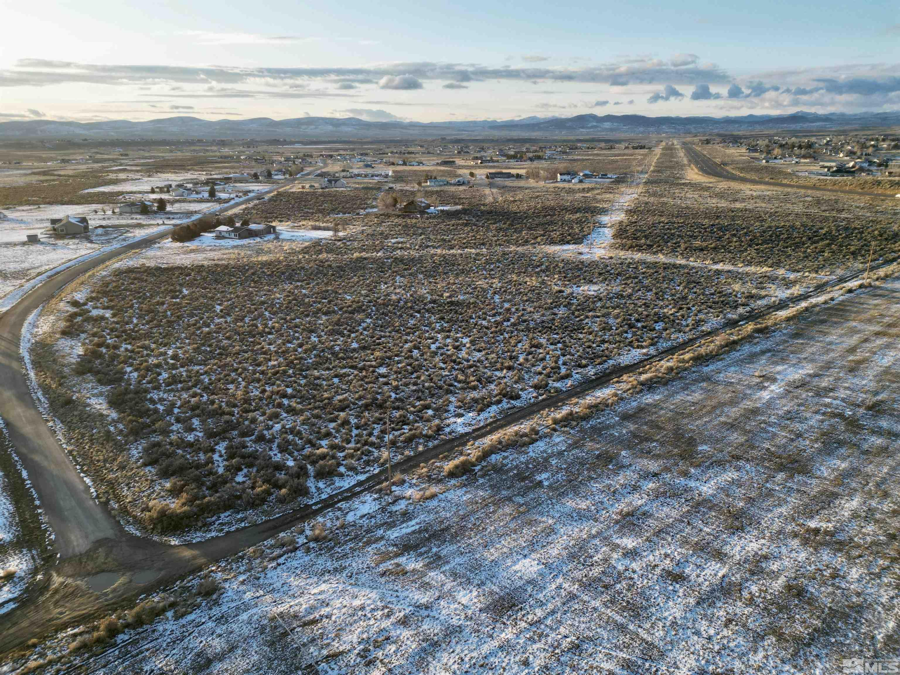 187 Flowing Wells Drive Spring Creek, NV 89815 - Photo 6 of 8 a view of an ocean view