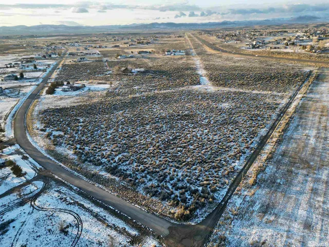 $165,000 | 187 Flowing Wells Drive, Spring Creek, NV 89815