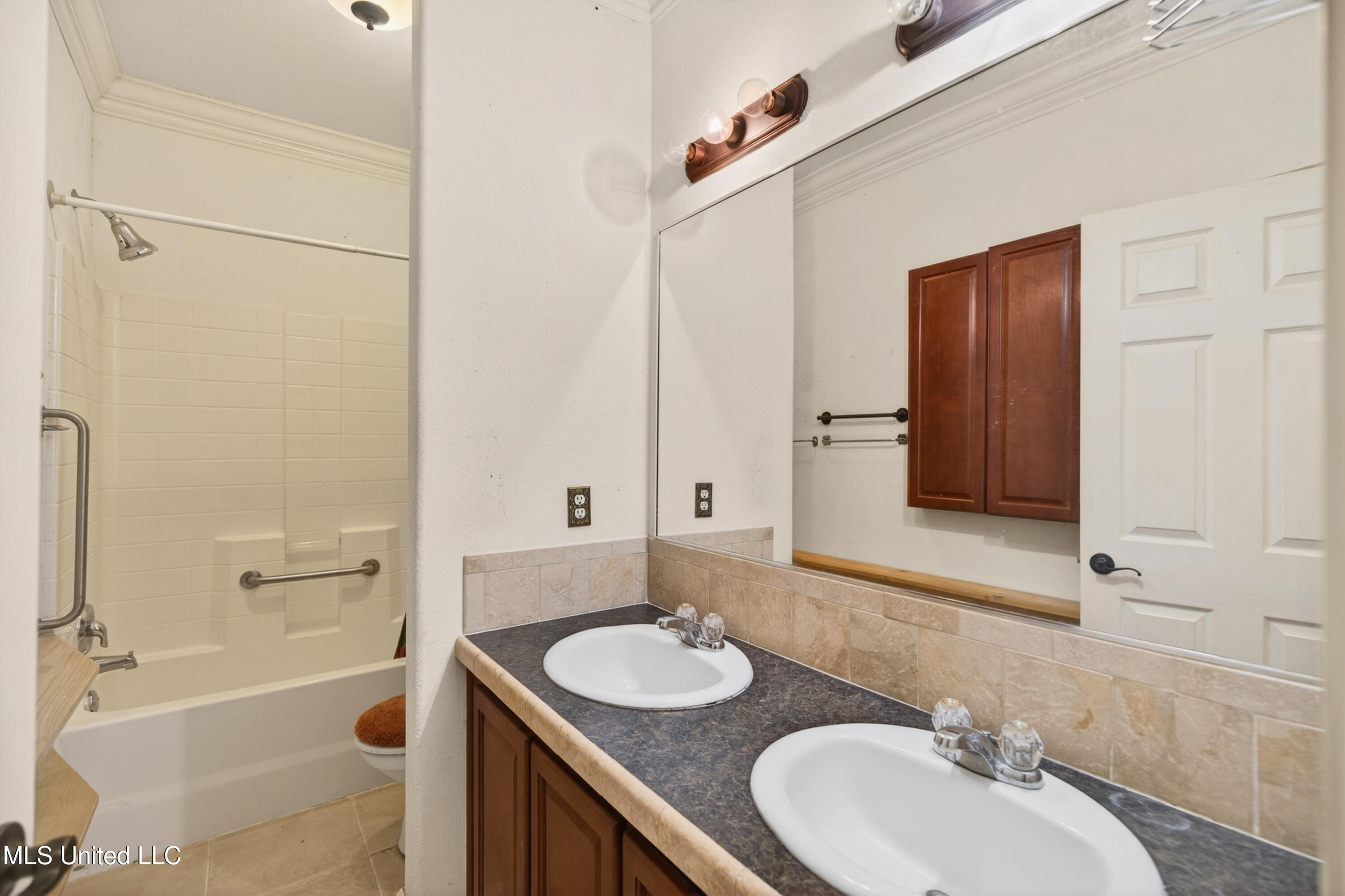 11414 Lorraine Road Gulfport, MS 39503 - Photo 35 of 84 11414LorraineRd-37