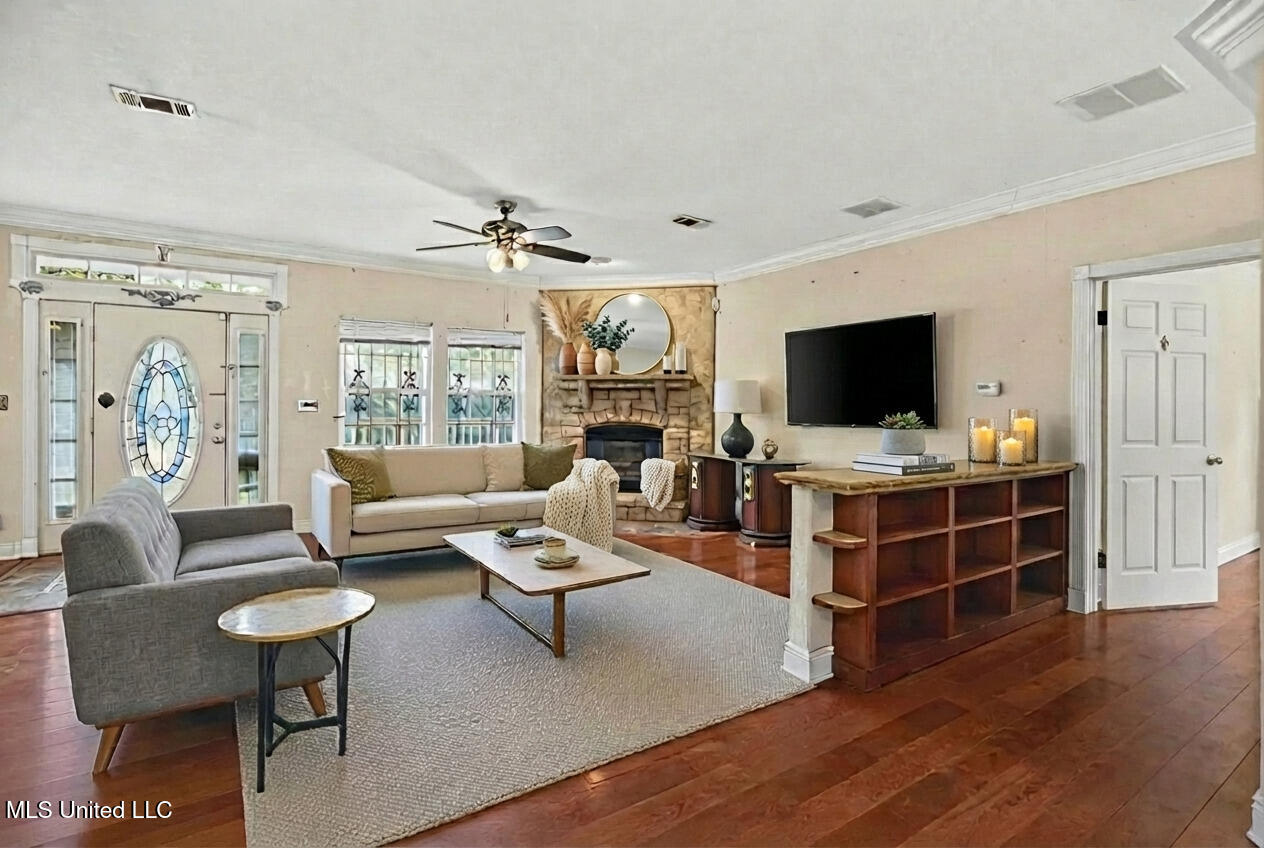 11414 Lorraine Road Gulfport, MS 39503 - Photo 4 of 84 11414LorraineRd-1 (1)