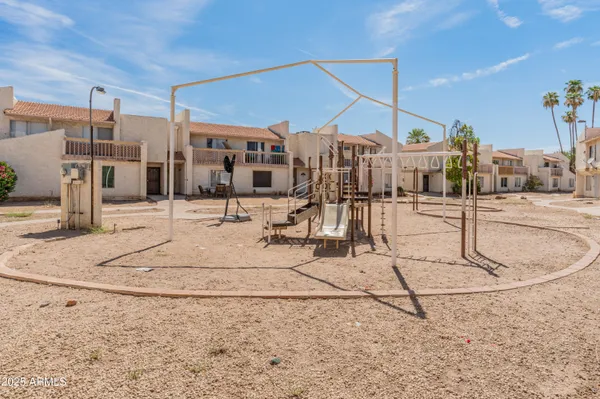 $179,999 | 3840 North 43rd Avenue, Unit 36, Phoenix, AZ 85031