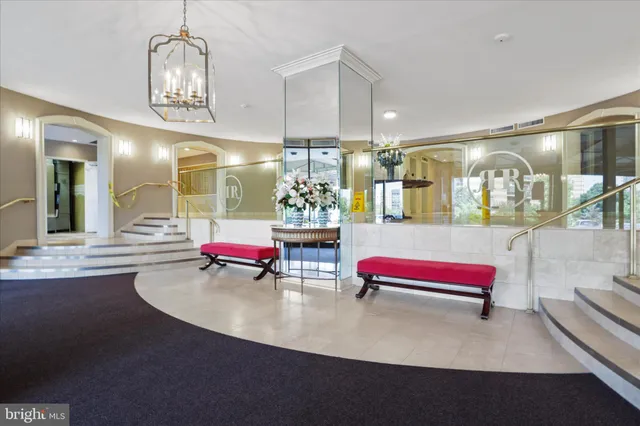 $4,900 | 8340 Greensboro Drive, Unit 1001, McLean, VA 22102