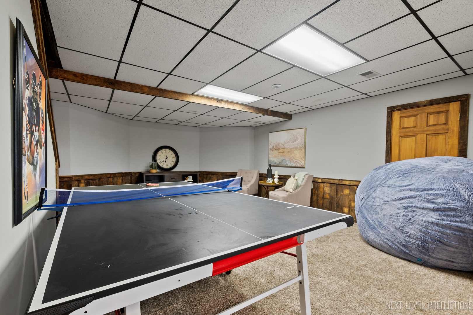 39-w068 Seavey Road Batavia, IL 60510 - Photo 57 of 109 a view of a room with music instruments