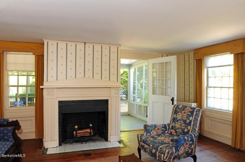 685 North Undermountain Road Sheffield, MA 01257 - Photo 16 of 30 living room