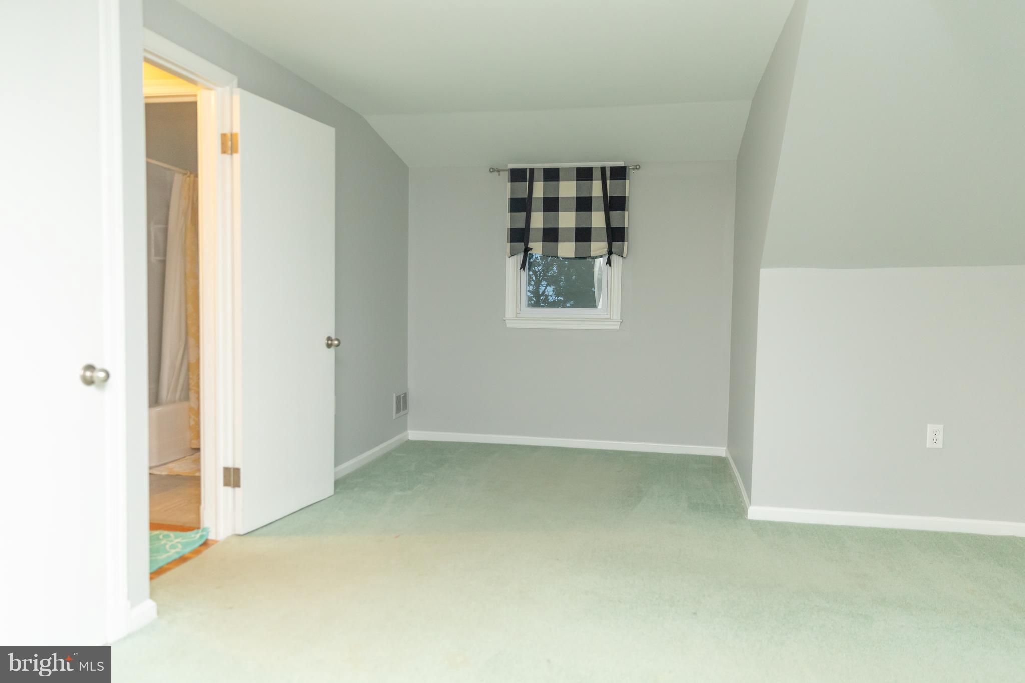 400 Sycamore Road Linthicum Heights, MD 21090 - Photo 20 of 32