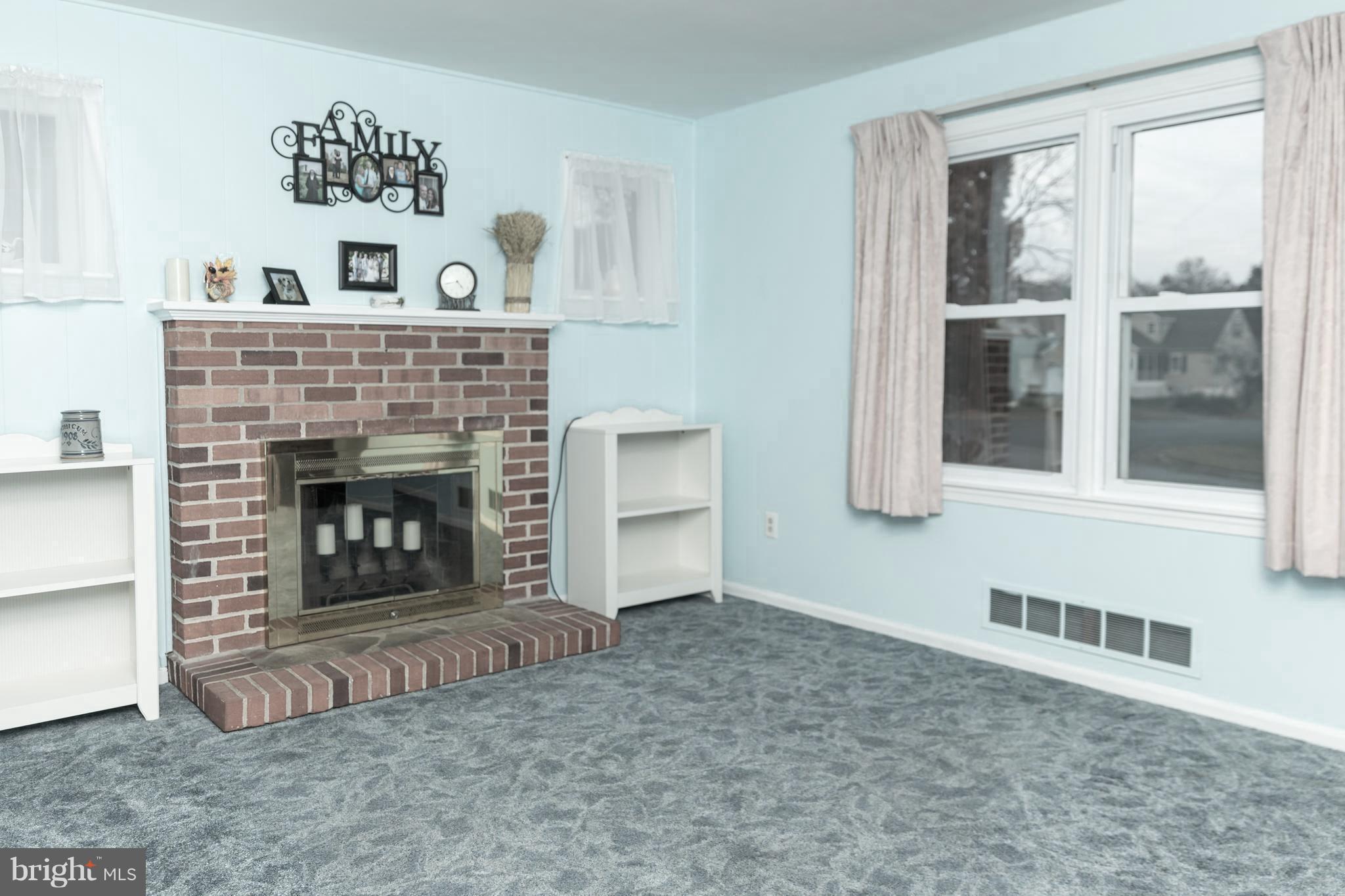 400 Sycamore Road Linthicum Heights, MD 21090 - Photo 6 of 32