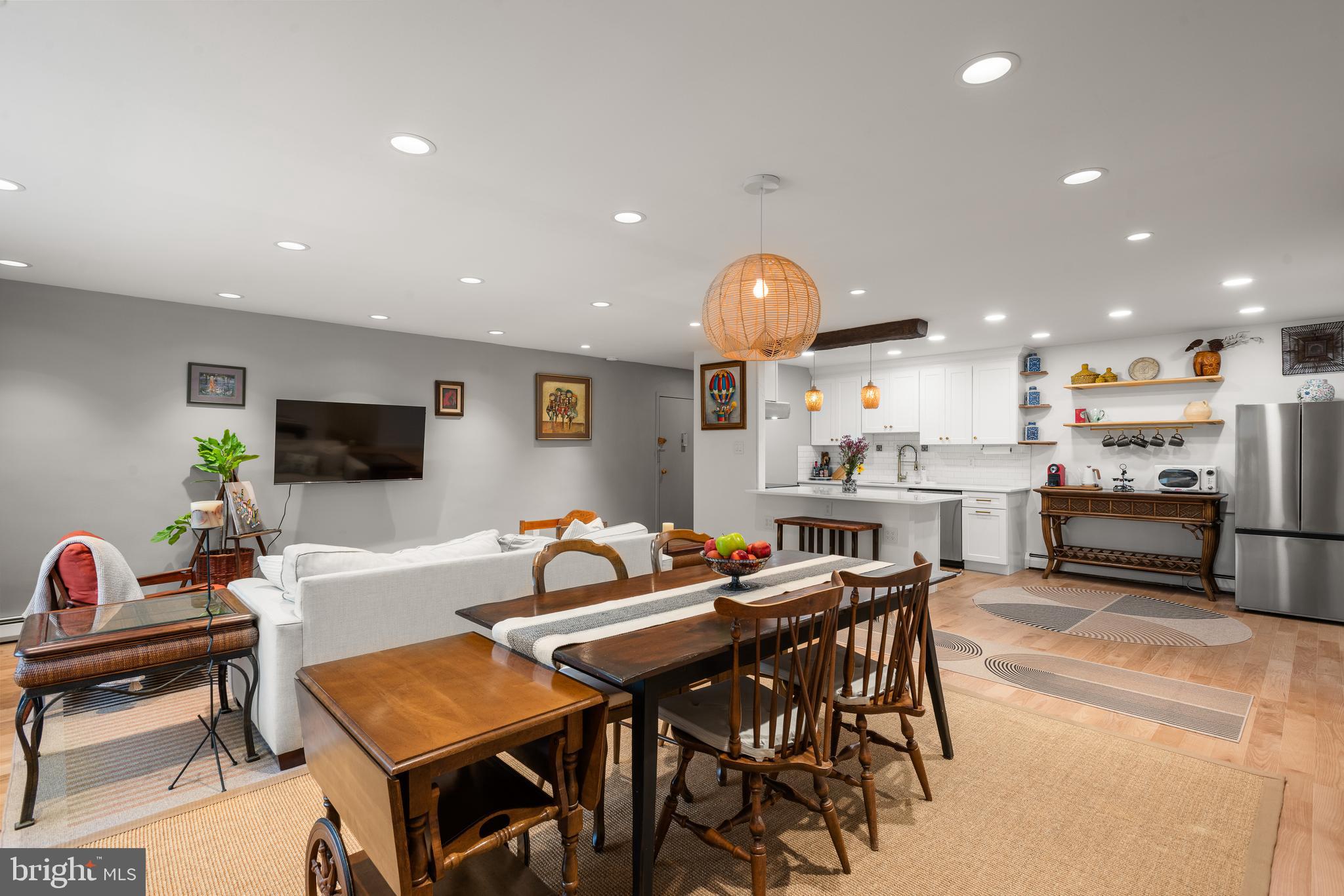 space of living,dinging and Kitchen  area