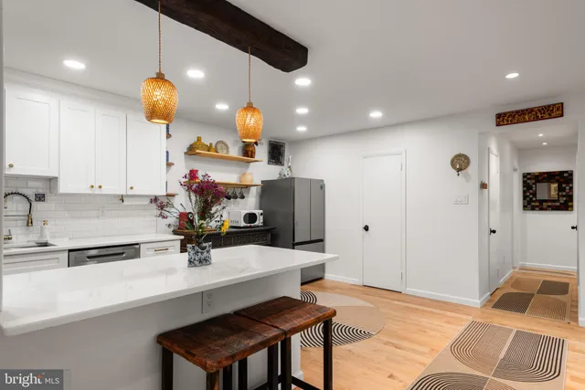 $4,100 | 48 Llanfair Road, Unit 7, Ardmore, PA 19003