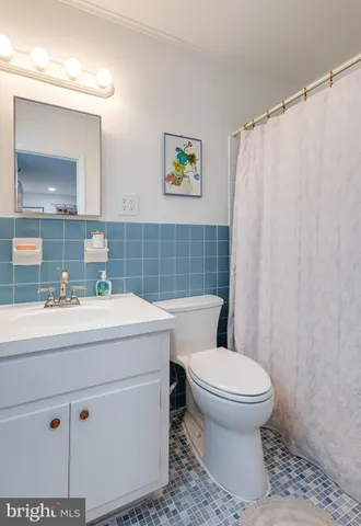 $4,100 | 48 Llanfair Road, Unit 7, Ardmore, PA 19003