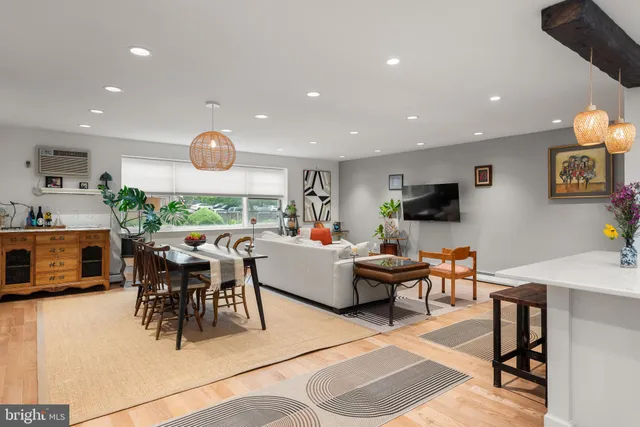 $4,100 | 48 Llanfair Road, Unit 7, Ardmore, PA 19003