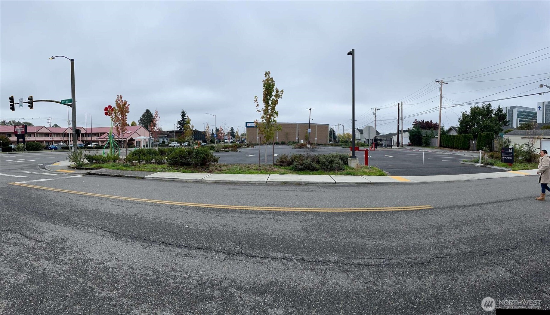 1216 North Broadway Everett, WA 98201 - Photo 1 of 10