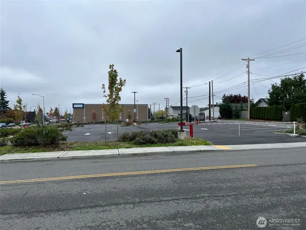 $1,000,000 | 1216 North Broadway, Everett, WA 98201