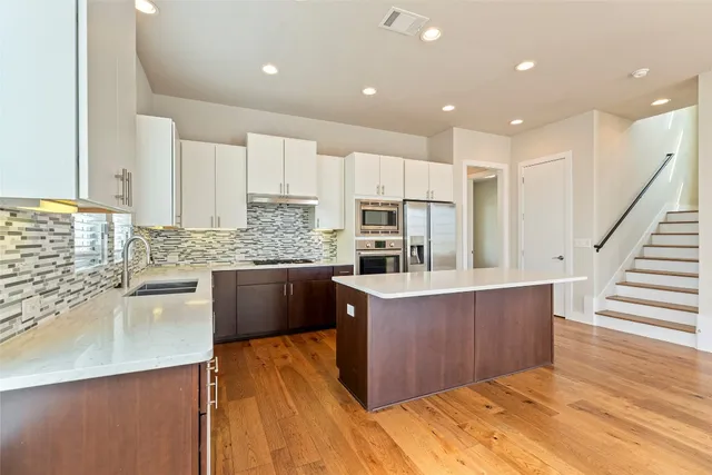 $2,800 | 5825 Pinon Vista Drive, Austin, TX 78724