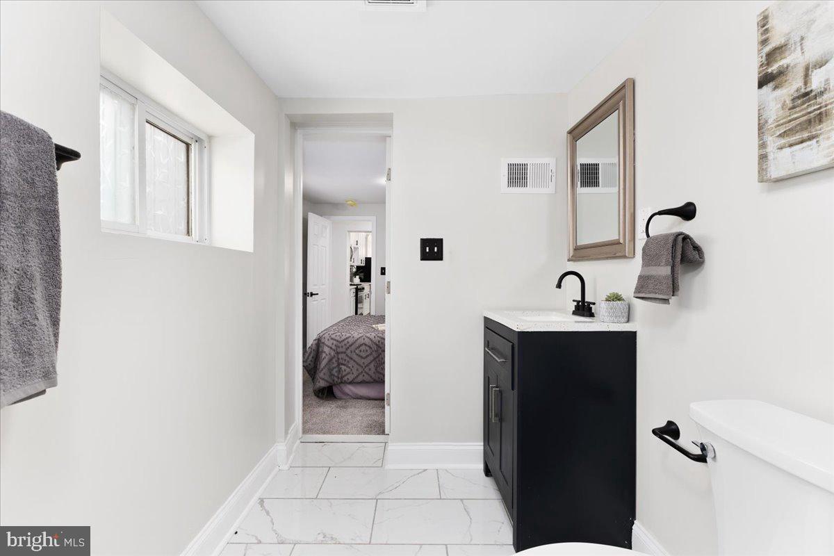 616 South Rose Street Baltimore, MD 21224 - Photo 15 of 24