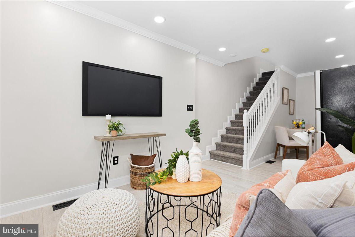 616 South Rose Street Baltimore, MD 21224 - Photo 5 of 24