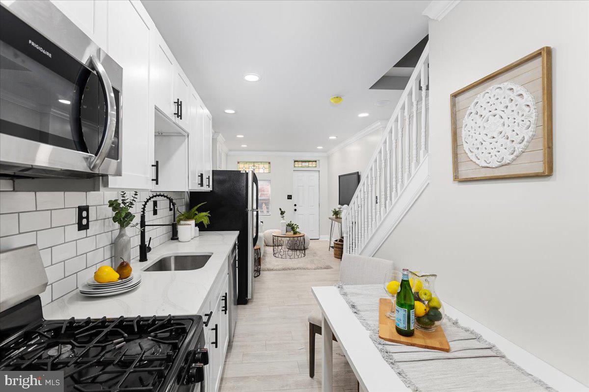 616 South Rose Street Baltimore, MD 21224 - Photo 7 of 24