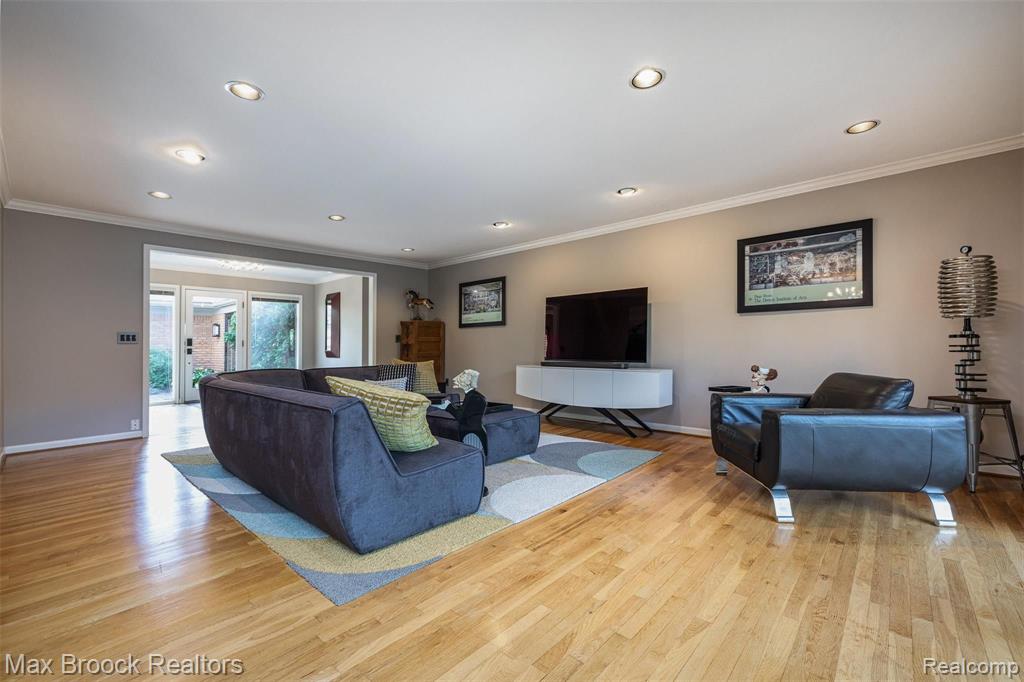 32481 Evergreen Road Beverly Hills, MI 48025 - Photo 28 of 57