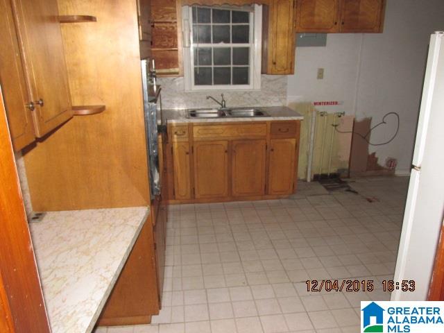 911 Exeter Avenue Bessemer, AL 35020 - Photo 9 of 17