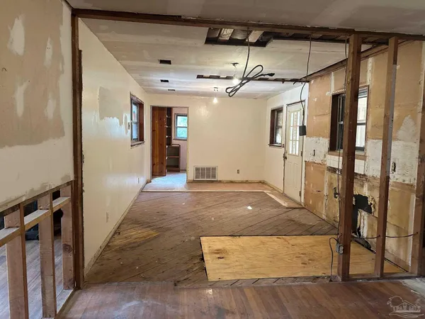 a view of empty room