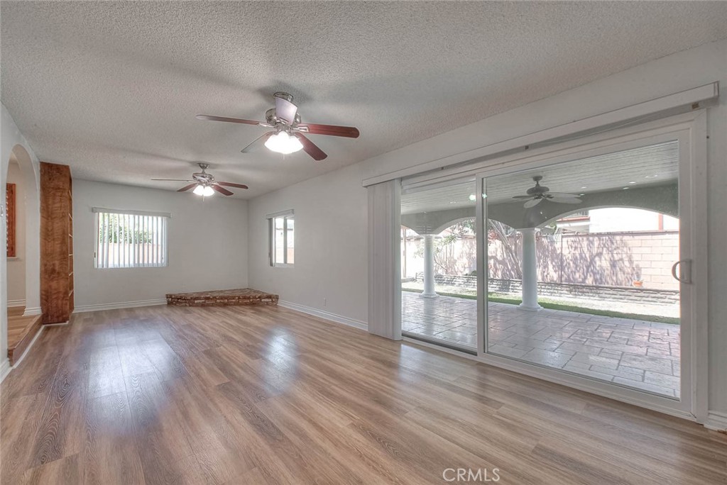11413 Jane Way Stanton, CA 90680 - Photo 12 of 32 Family Room
