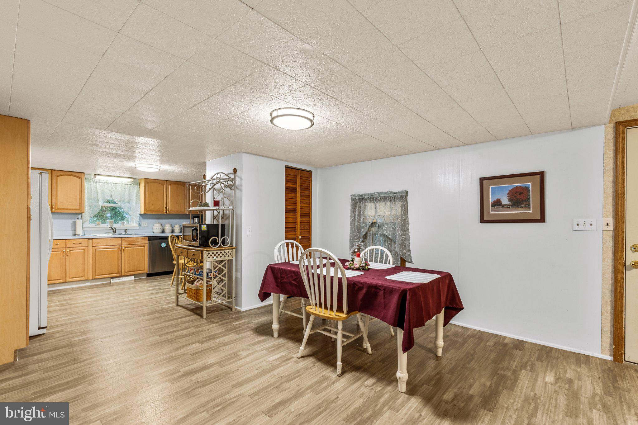44 Ridgewood Manor Manheim, PA 17545 - Photo 8 of 22 Gallery Image 8