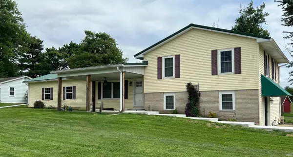 $284,900 | 503 West Carolyn Street, Orleans, IN 47452