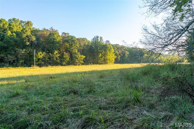 $860,000 | 655 County Road 930, Bunker, MO 63629