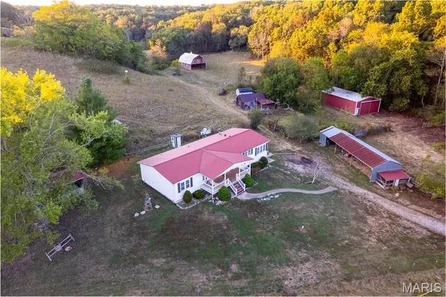 $860,000 | 655 County Road 930, Bunker, MO 63629