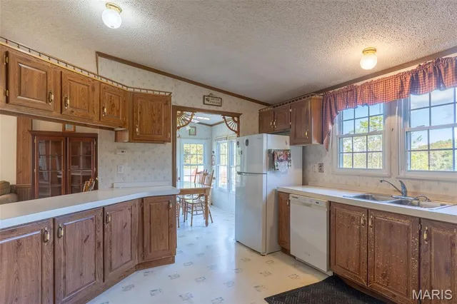 $860,000 | 655 County Road 930, Bunker, MO 63629