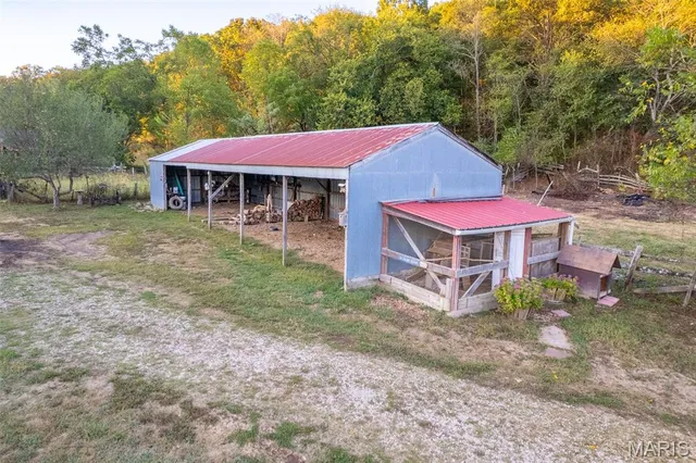 $860,000 | 655 County Road 930, Bunker, MO 63629