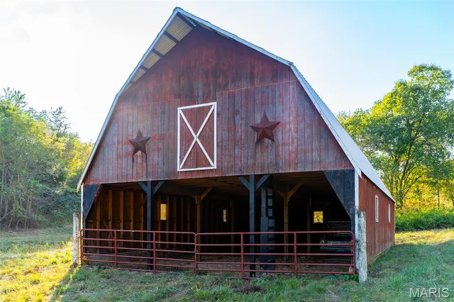 $860,000 | 655 County Road 930, Bunker, MO 63629