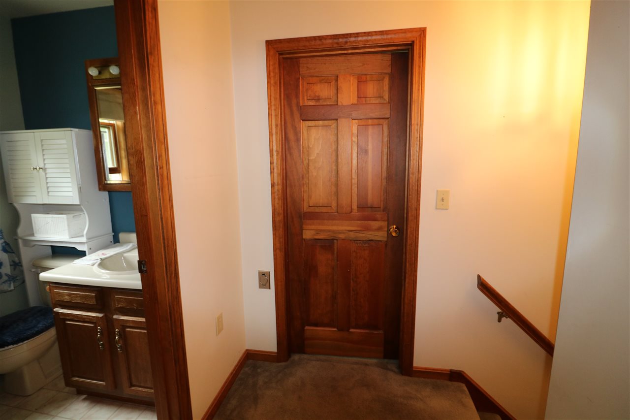 316 Timbertop Road New Ipswich, NH 03071 - Photo 15 of 31