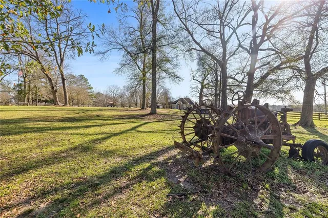 $445,000 | 72636 Highway 1054, Kentwood, LA 70444