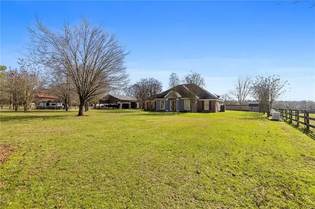 $445,000 | 72636 Highway 1054, Kentwood, LA 70444