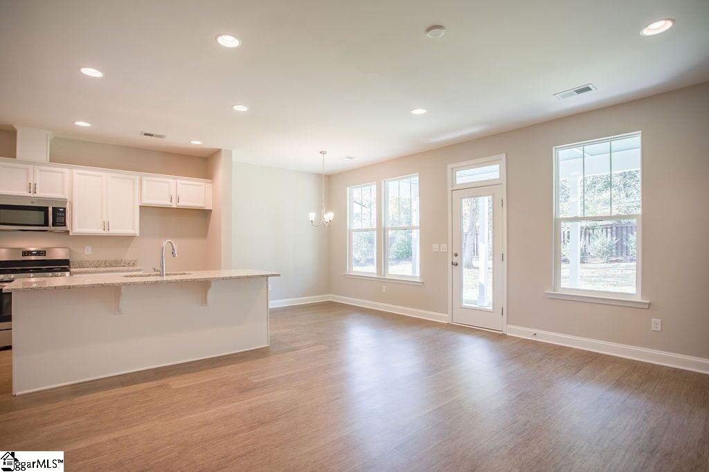 111 Coogan Lane Greer, SC 29650 - Photo 5 of 22