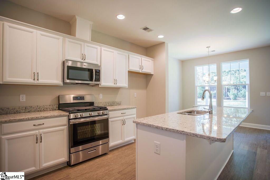 111 Coogan Lane Greer, SC 29650 - Photo 10 of 22