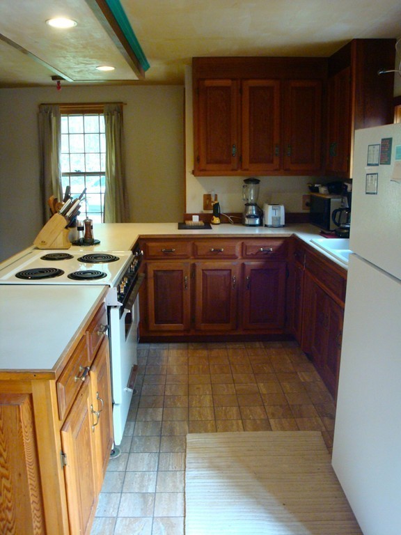 11 Morse Road Holland, MA 01521 - Photo 11 of 29 Gallery Image 11