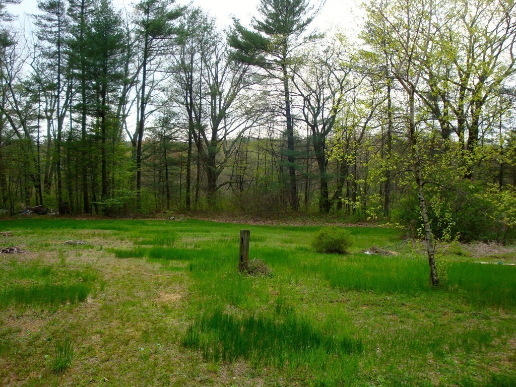 11 Morse Road Holland, MA 01521 - Photo 4 of 29 Gallery Image 4