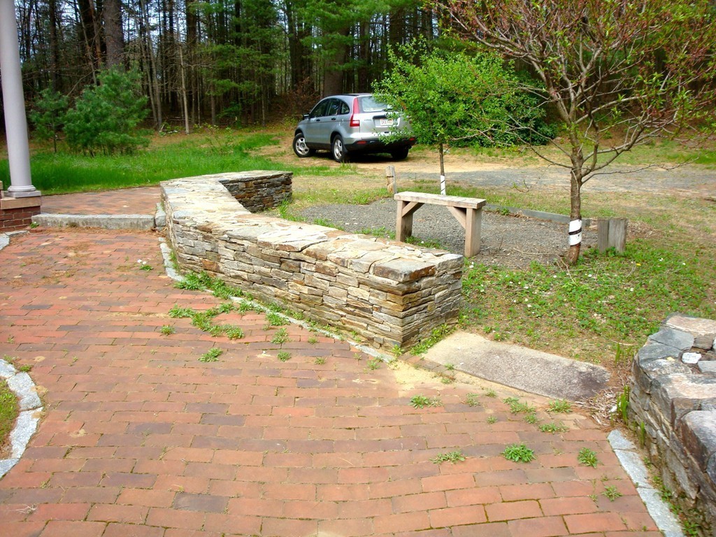 11 Morse Road Holland, MA 01521 - Photo 9 of 29 Gallery Image 9