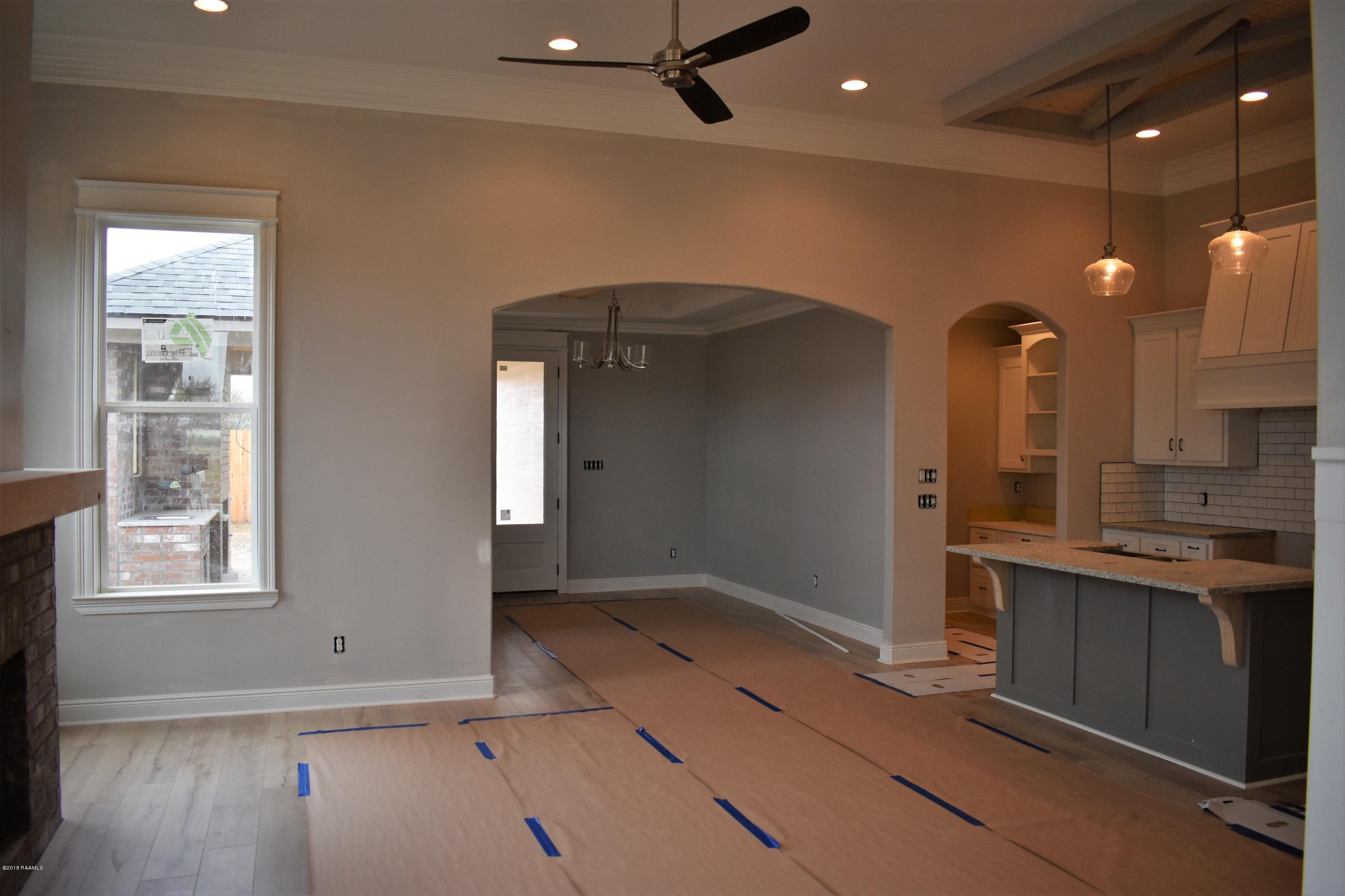 233 Whispering Meadows Road Broussard, LA 70518 - Photo 3 of 29 Gallery Image 3