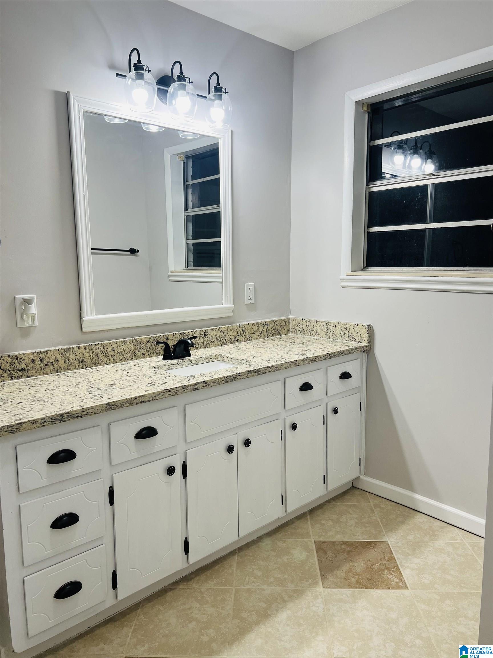 5804 S Road Pinson, AL 35126 - Photo 12 of 22