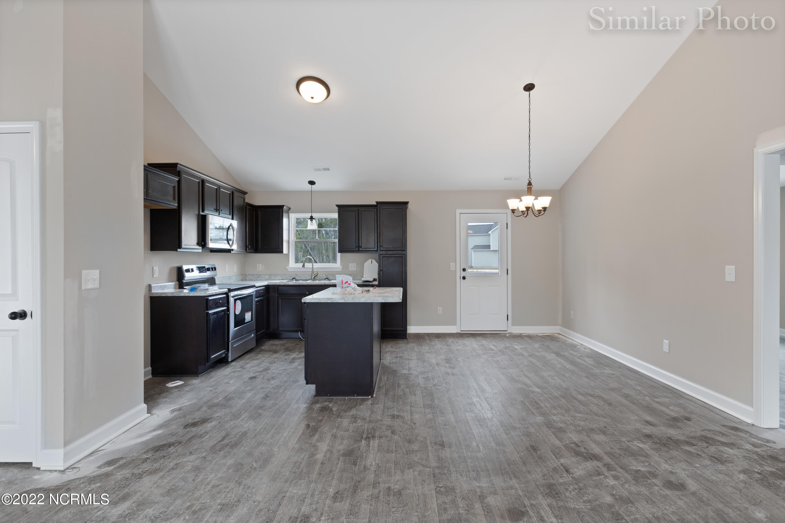 144 Hawks Point Road Jacksonville, NC 28540 - Photo 6 of 19 s-9884