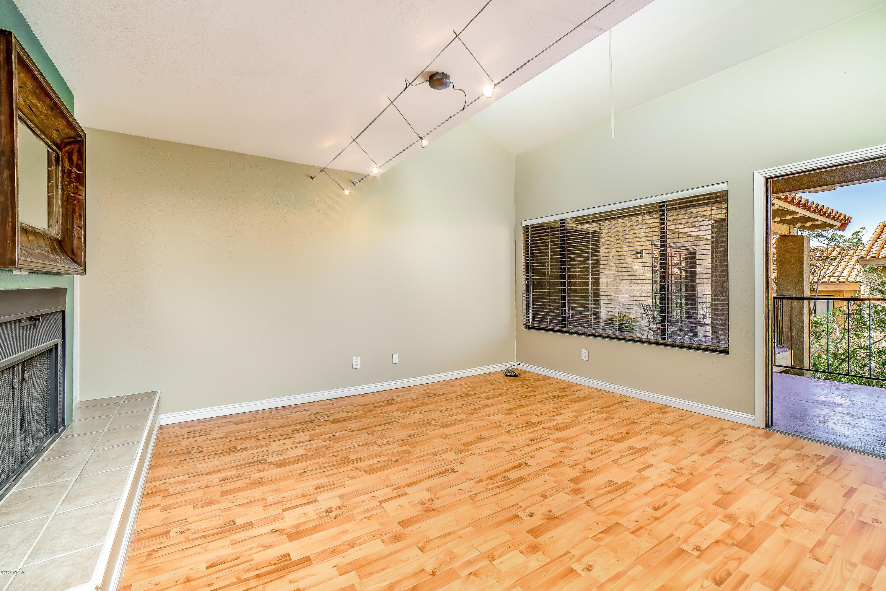 8255 North Oracle Road, Unit 204 Tucson, AZ 85704 - Photo 3 of 18