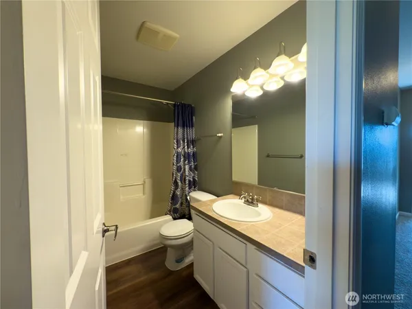 $3,300 | 4 112th Street Southwest, Unit A, Everett, WA 98204